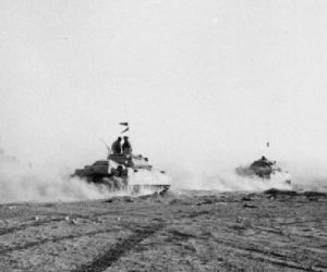Brit tanks in El Alamein